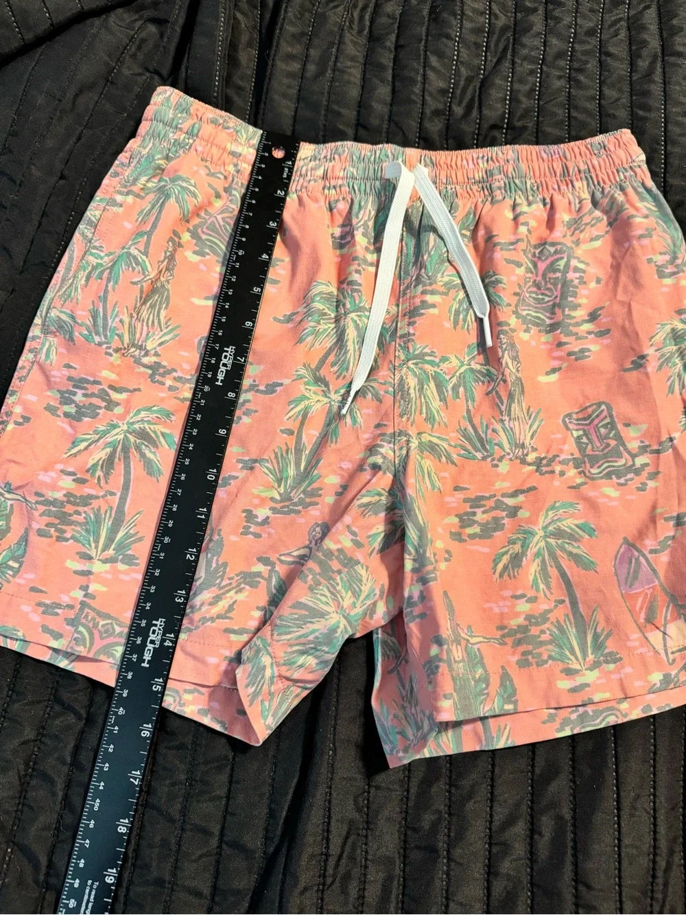 Chubbies Men's Coral Tropical Print Hula Girls Swim Trunks